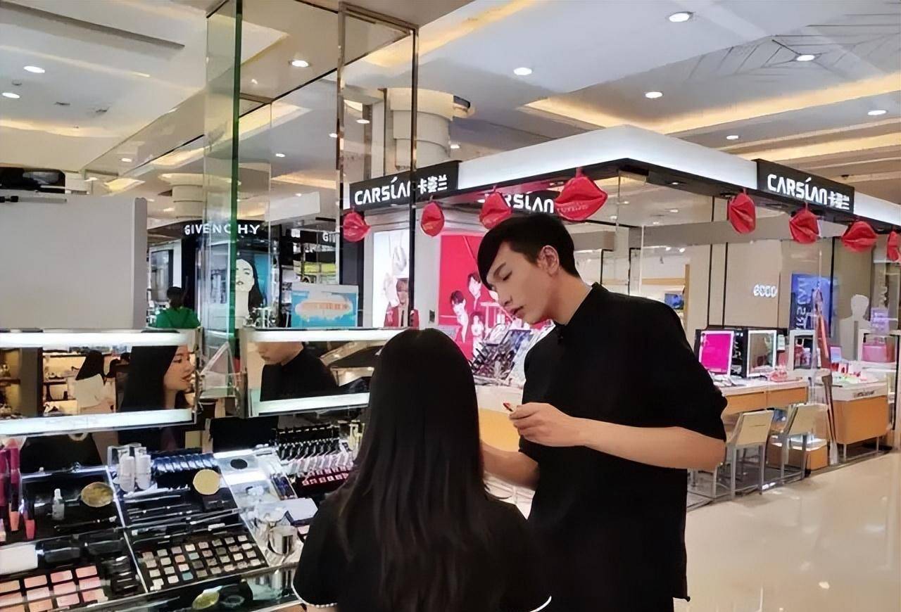 “北大才子”马骏:炒期货亏400万,被发现时在街头乞讨