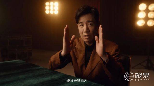 华为硬刚苹果！全球首款三折叠手机「又大又薄」，预定价炒到10万一台...