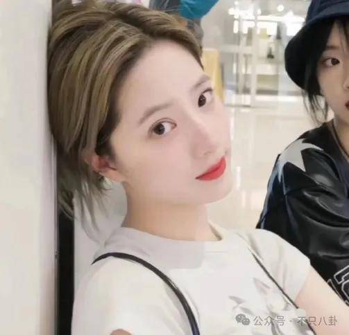 前几年还被嘲长得土,如今逆袭成大美女了?!