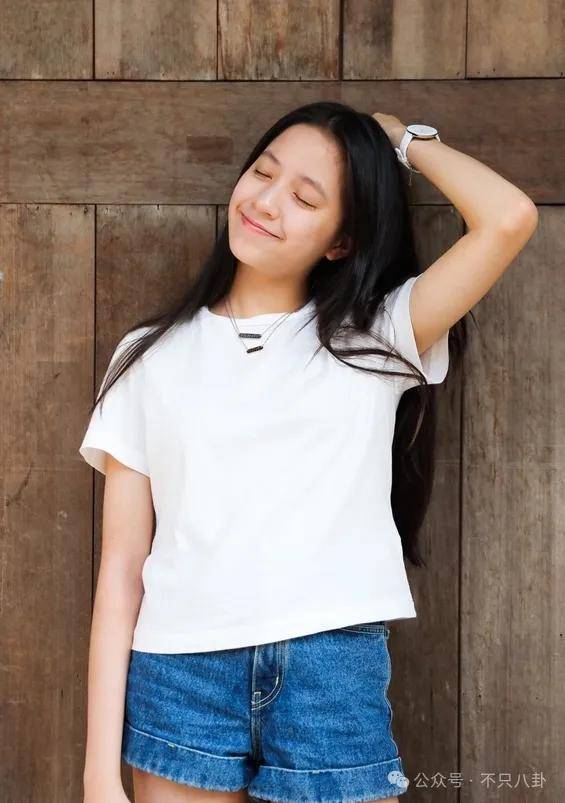 前几年还被嘲长得土,如今逆袭成大美女了?!