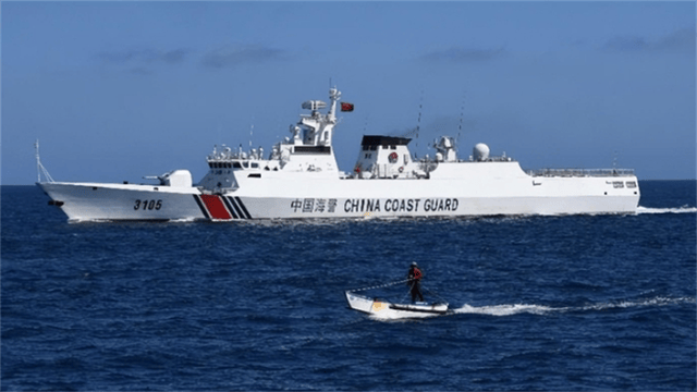 中国突然松口?菲律宾船光明正大,向仁爱礁破船运补了