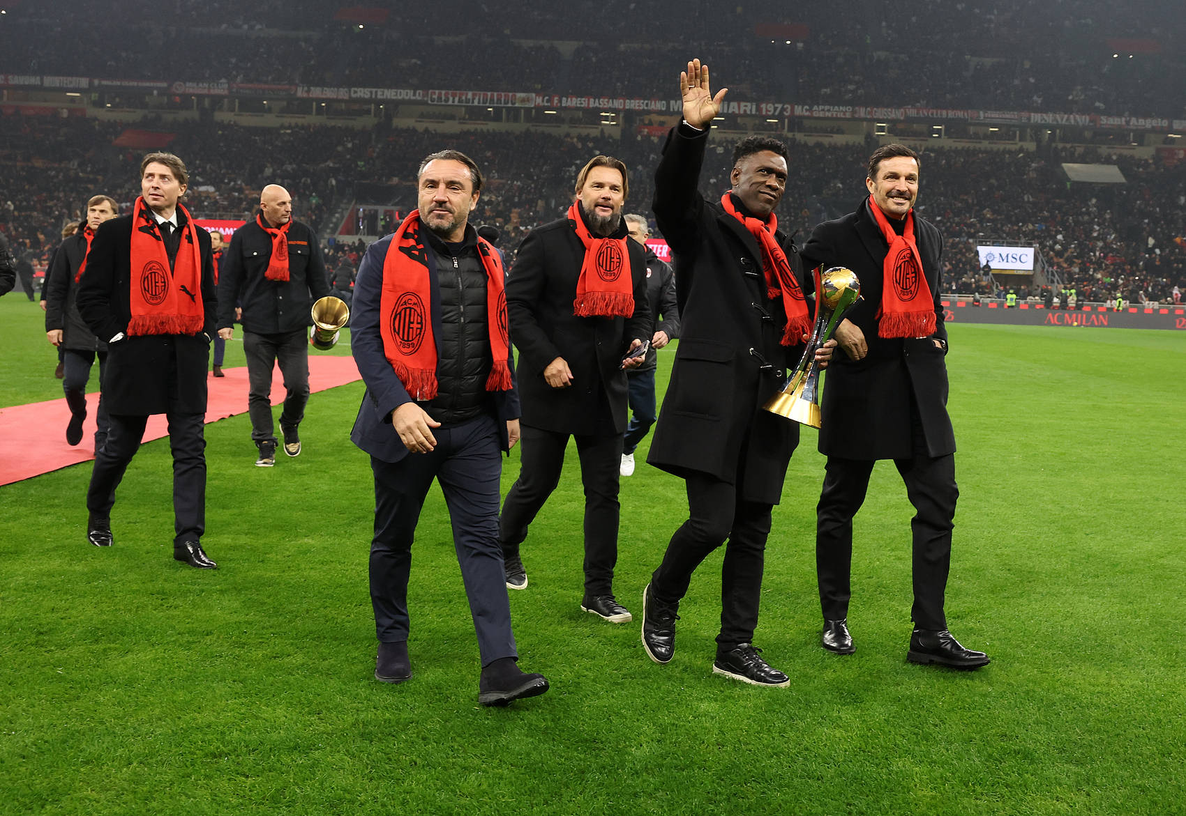 意甲-莫拉塔失良机AC米兰0-0热那亚 红黑军125年周年庆闷平