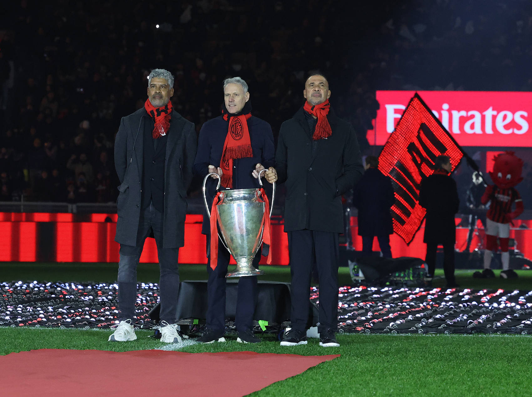 意甲-莫拉塔失良机AC米兰0-0热那亚 红黑军125年周年庆闷平