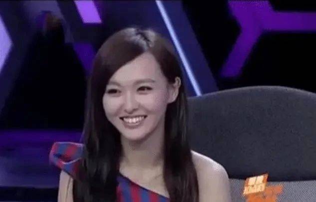 女明星首次登上《快本》的时候是什么样子?那时候的她们都好青涩!