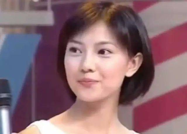 女明星首次登上《快本》的时候是什么样子?那时候的她们都好青涩!