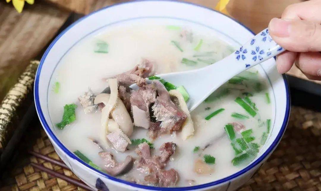 菏泽羊汤为啥奶白色?市场监管部门介入调查“信阳毛尖”商标权许可使用纠纷……