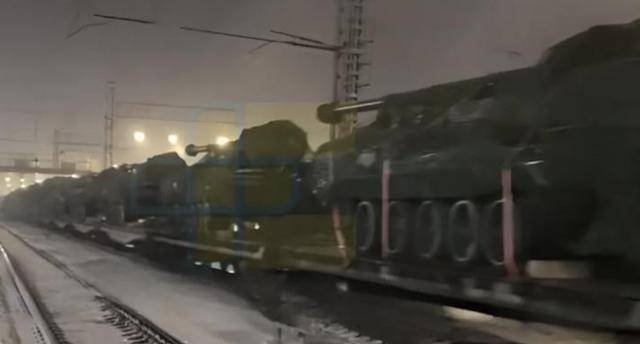 截断乌军后路后,朝鲜换了打法,向俄运中导,普京又多一个筹码?