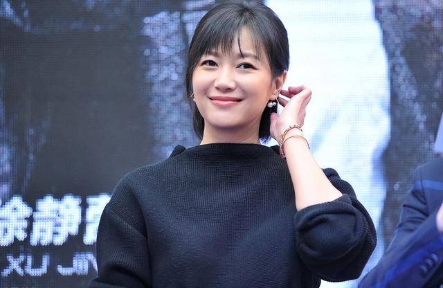 万万没想到,“丁克”了半辈子的徐静蕾,如今却成了人生赢家