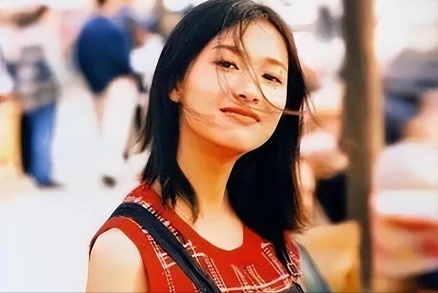 万万没想到,“丁克”了半辈子的徐静蕾,如今却成了人生赢家