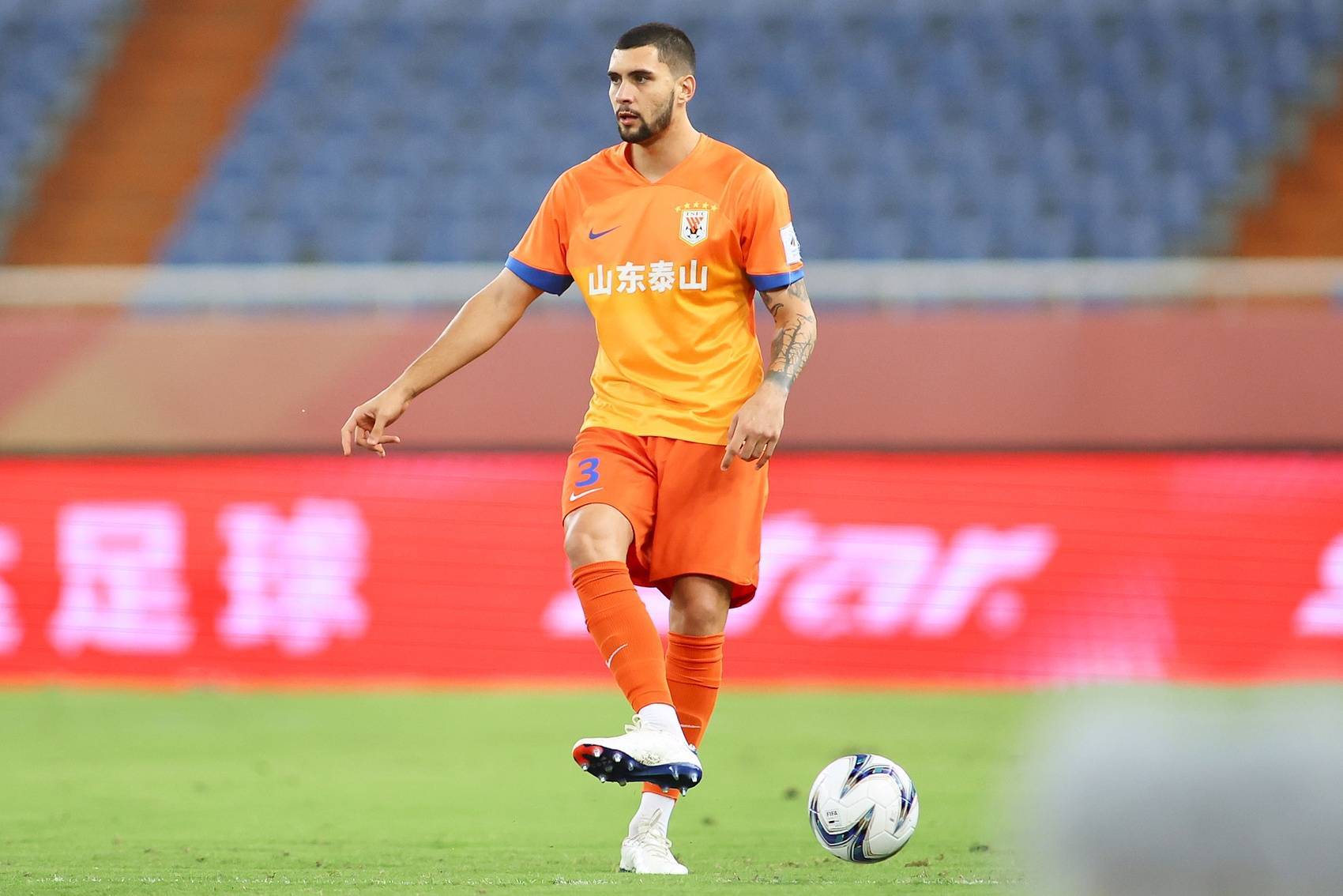 球迷协会会长康冰:泰山外援后卫马塞尔基本确定离队