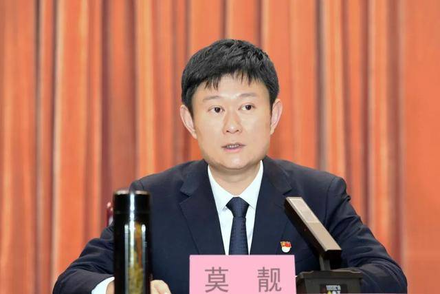 浙江8名干部晋升