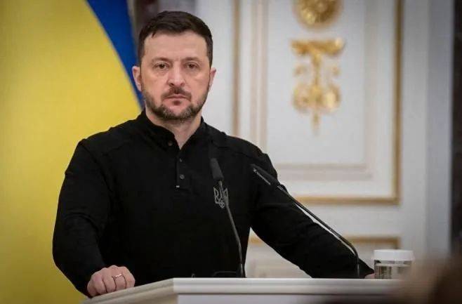 俄军势如破竹!领土不要了?乌克兰终于明牌,基辅2个字定义普京