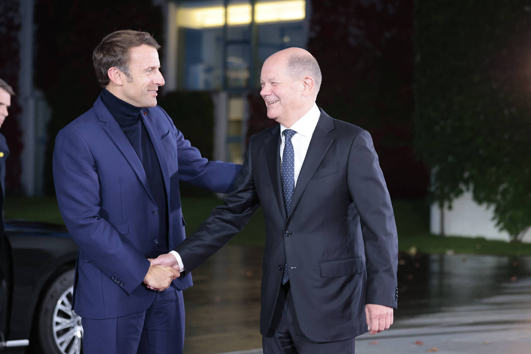 欧洲多国领导人紧急开会，最大的分歧是……北约秘书长表态：欧洲准备为乌提供安全保障