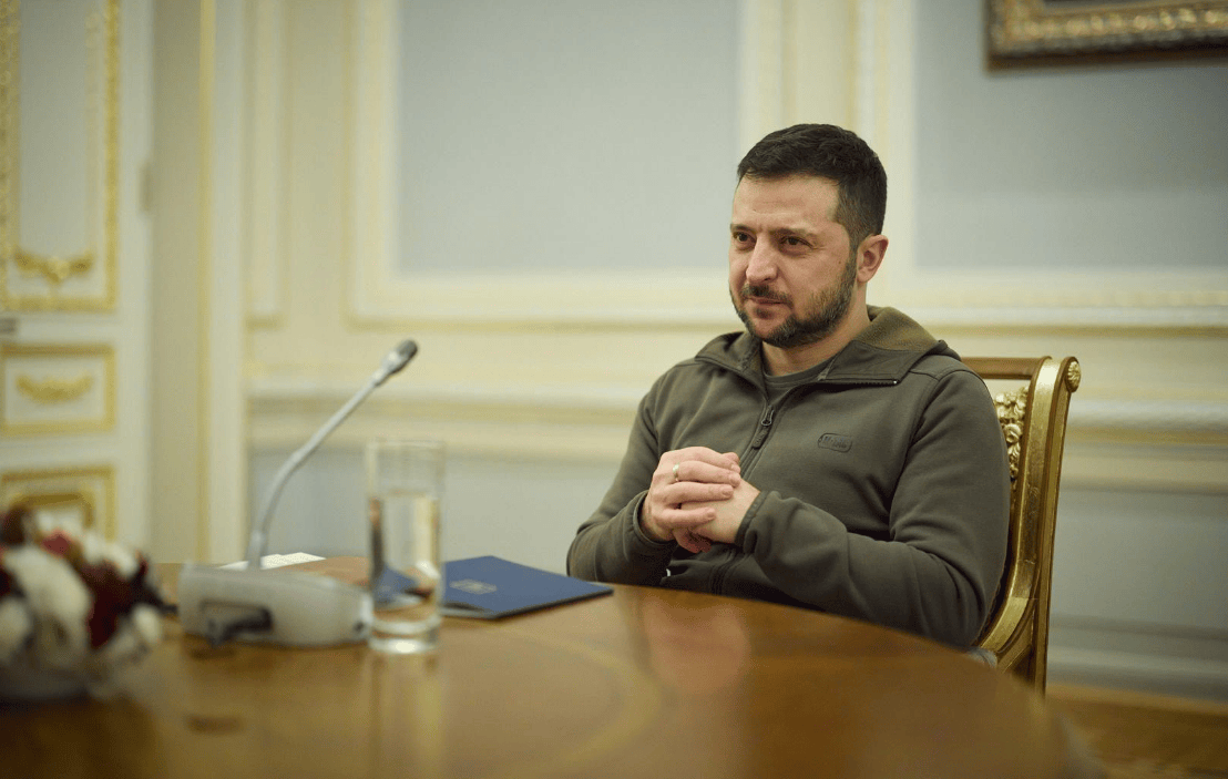 美俄传出爆炸性消息,泽连斯要被清算了?中方4字回应,信号强烈