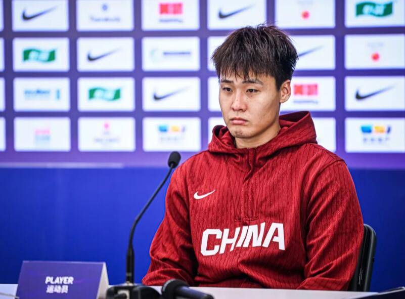 还有谁黑？赵睿15+5+5 最关键时刻男篮队长站出来