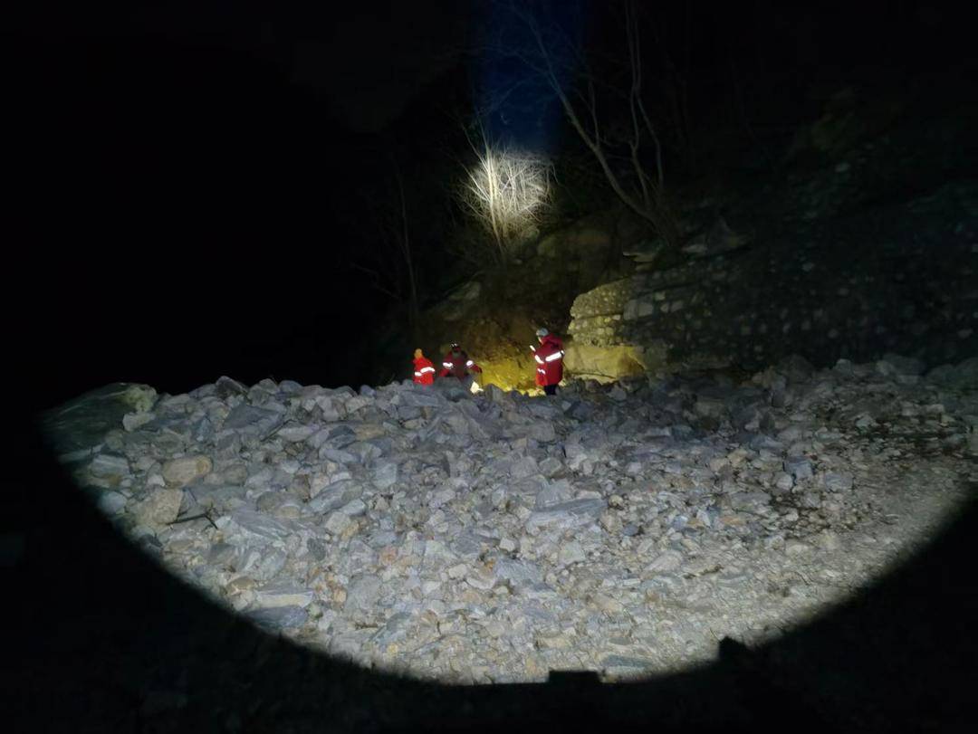 北京一男子独自登山失联,搜救五天后悬崖下发现遗体