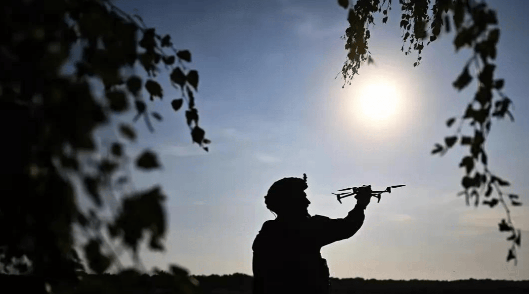 树倒猢狲散!库尔斯克战局急转直下,前线物资告急,乌克兰再次面临大溃败