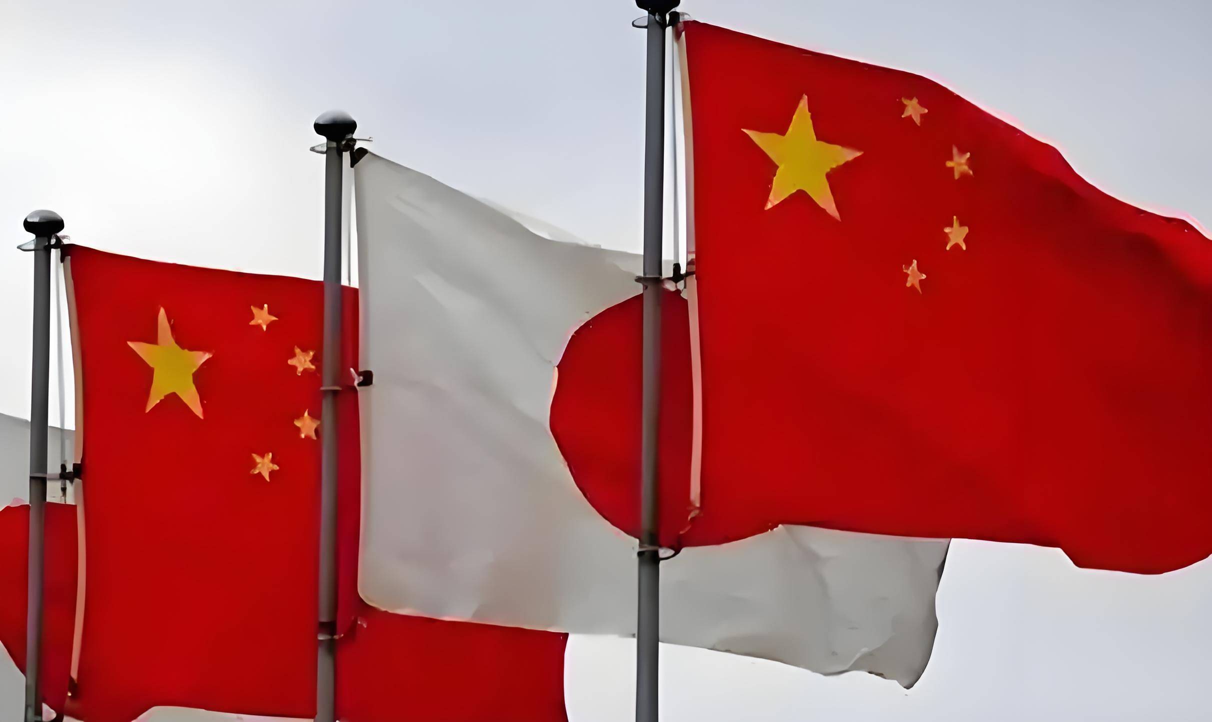 越界就打,绝不留情!日本这次真闹大了,国防部的表态很不寻常