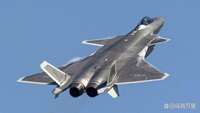 歼-35首巡台海！军警联动演练小时级收台，美要求台军坚守30天