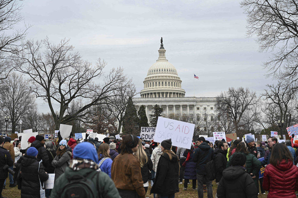 特朗普打算砍掉几乎全部联合国、北约经费，有人急了：中俄要填补