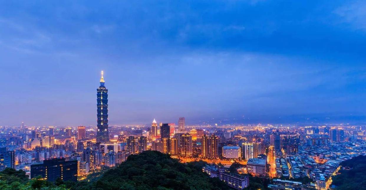 别再盯着关税了！地点上海，中美两军传出重量级消息，中方把话挑明了