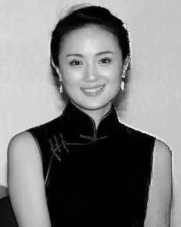 “青岛艺校毕业的，开玩笑呢！”朱媛媛曾给母校写信，回忆入校时吃苦压腿练功致红肿痛，她送给师弟师妹一句话……