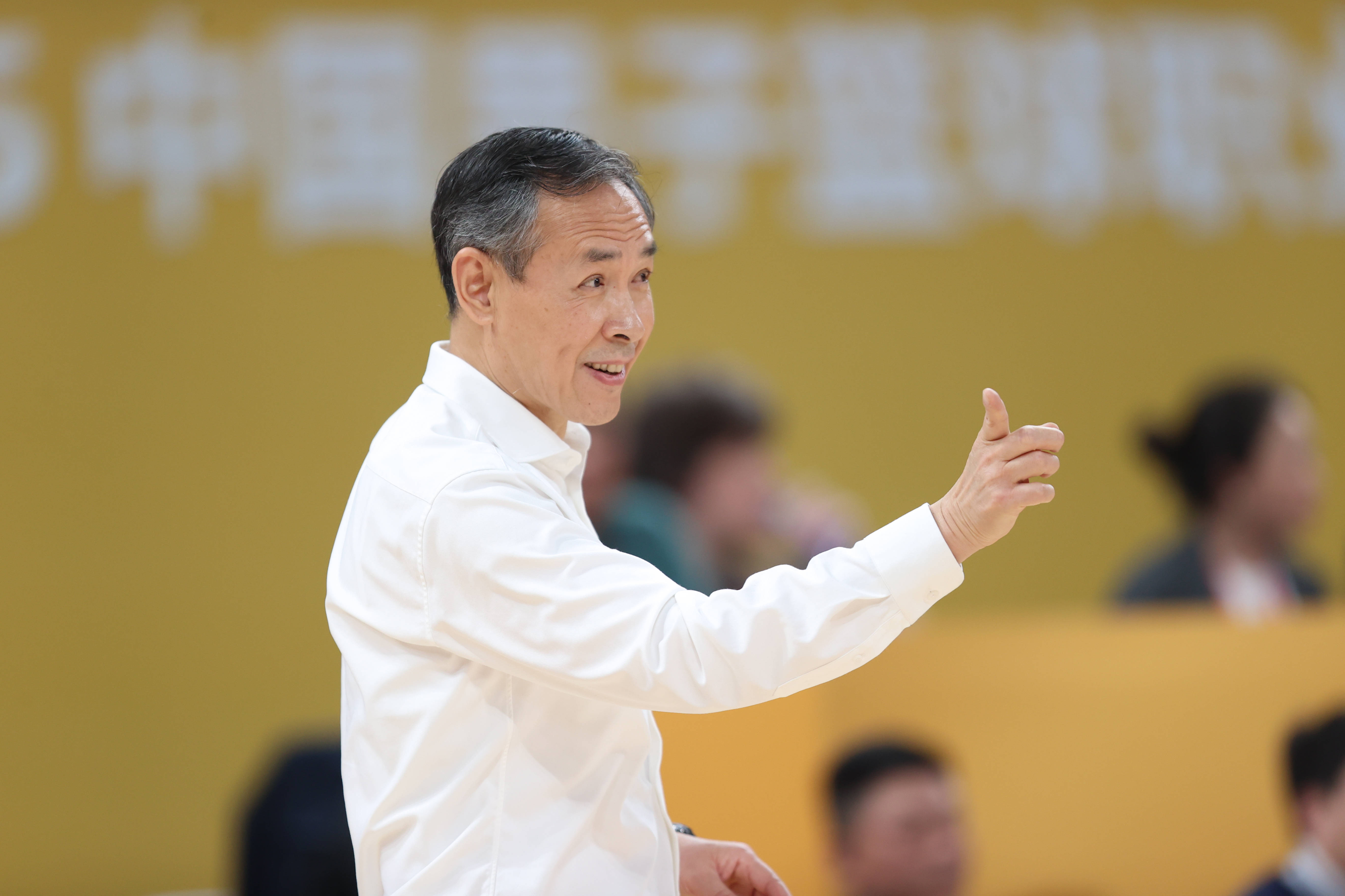 许利民:赛季初坚持团队篮球 后来发现CBA必须靠外援