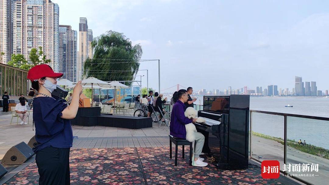 武汉城运回应杨泗港大桥打卡点争议：有投资备案，非走红后突击圈地