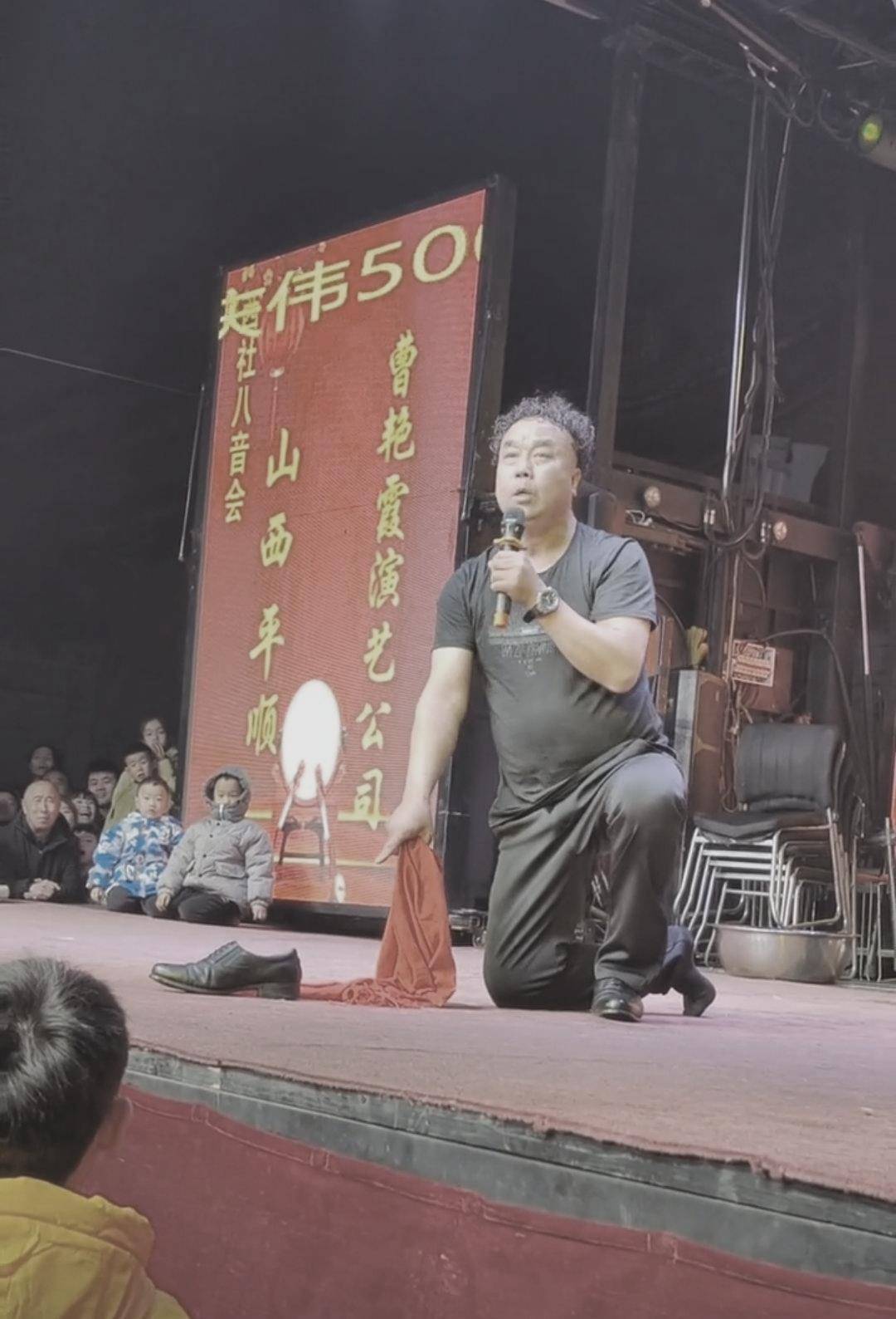 山西长治48岁民间网红艺人大刚突然离世,家属称他喝酒过量酒精中毒