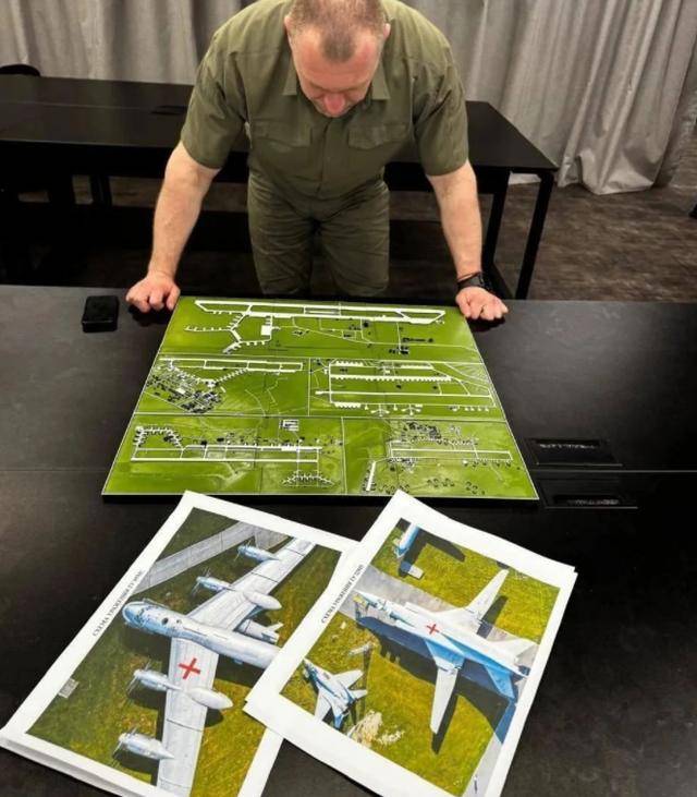 俄导弹百发百中！捣毁乌军“老巢”，316架无人机全被炸成碎片