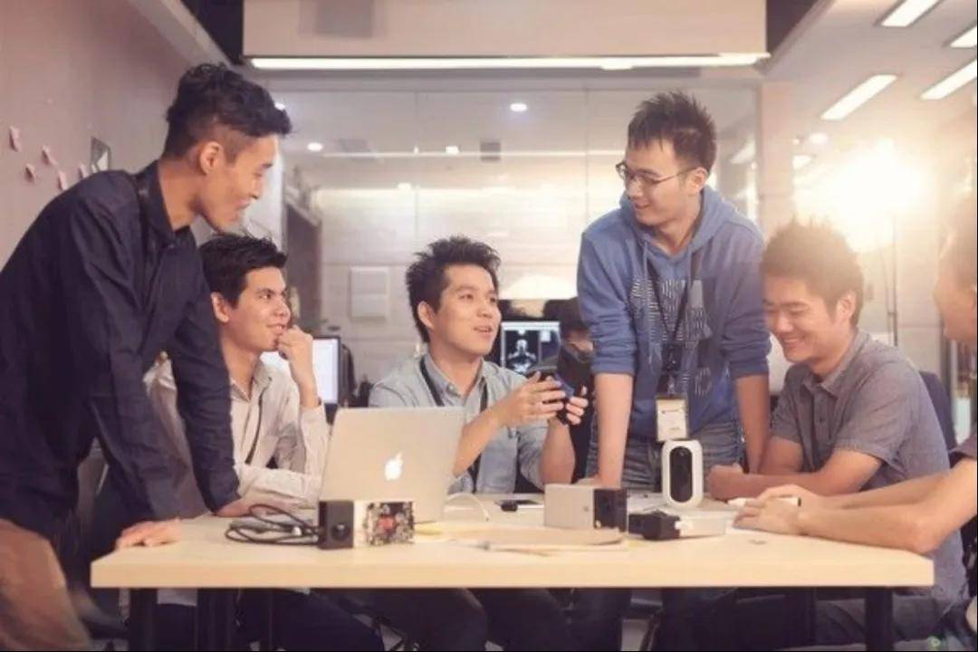 深圳又跑出一个IPO:90后广东小伙拿下全球第一,市值超700亿