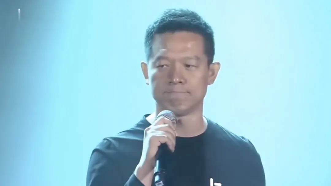 贾跃亭回应甘薇带女儿唱《野子》:你们唱得比爸爸好听多了