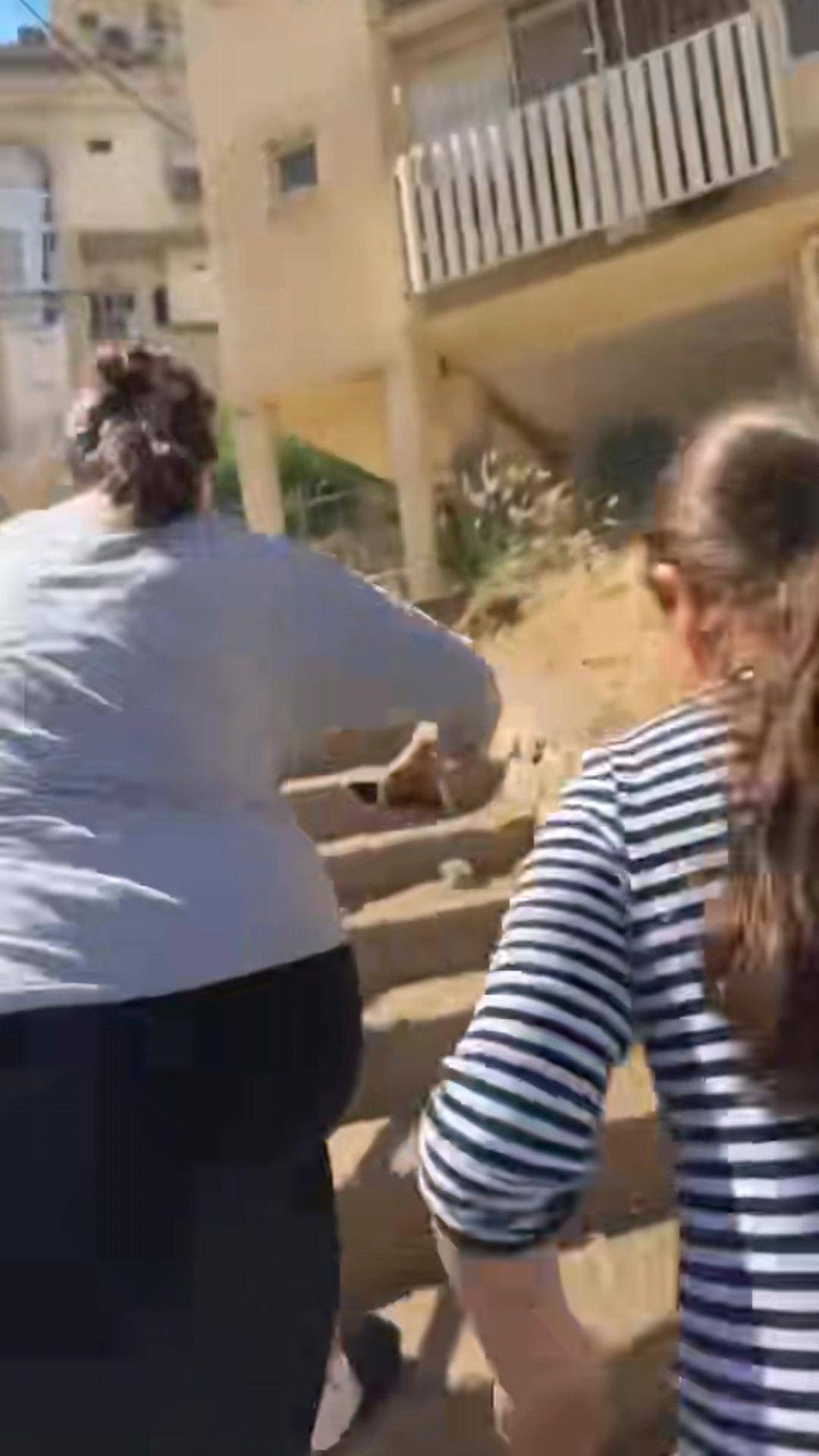 对话留守以色列的中国人:因薪资丰厚未撤离,每天向家人报平安