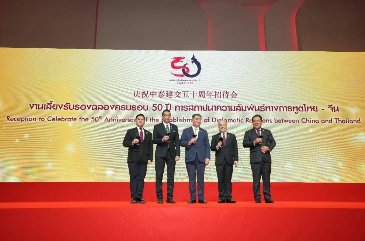 当不成总理了!洪玛奈再出招,要让佩通坦彻底出局!中方表态不干涉