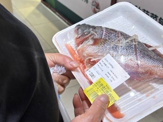 北京晚8点后的超市有多火爆？提醒：买“上头”反而没实惠