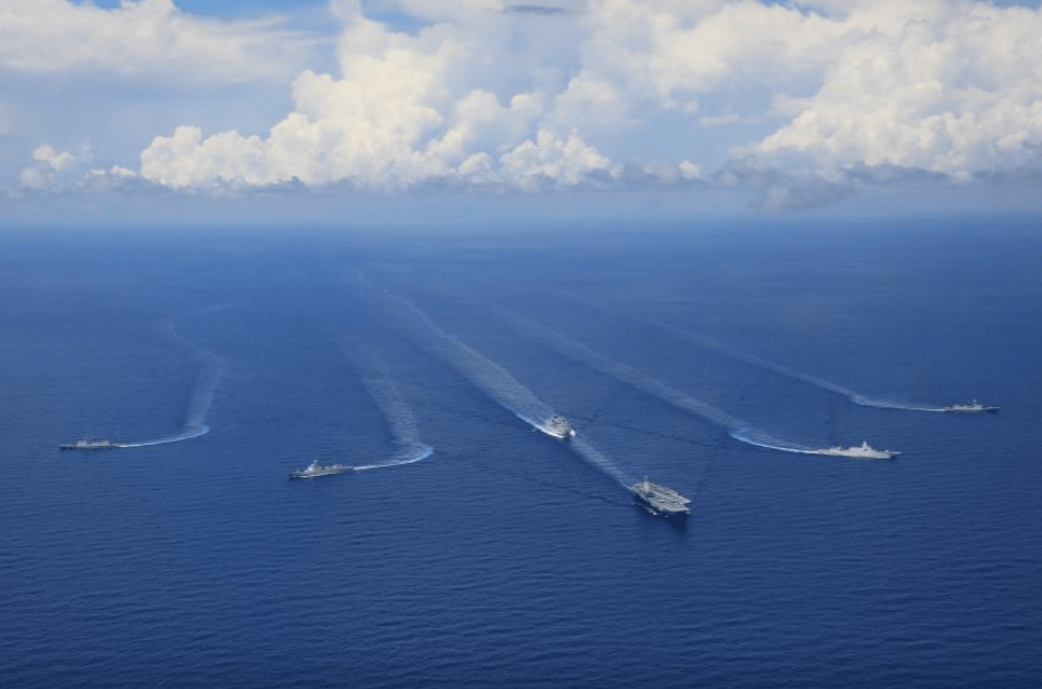 金灿荣：山东舰访问香港让人眼馋，我大胆提个建议！