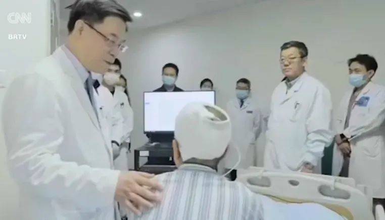 美媒详细介绍中国“脑机接口”技术进展：“起步晚美国20年，中国迅速赶上！”