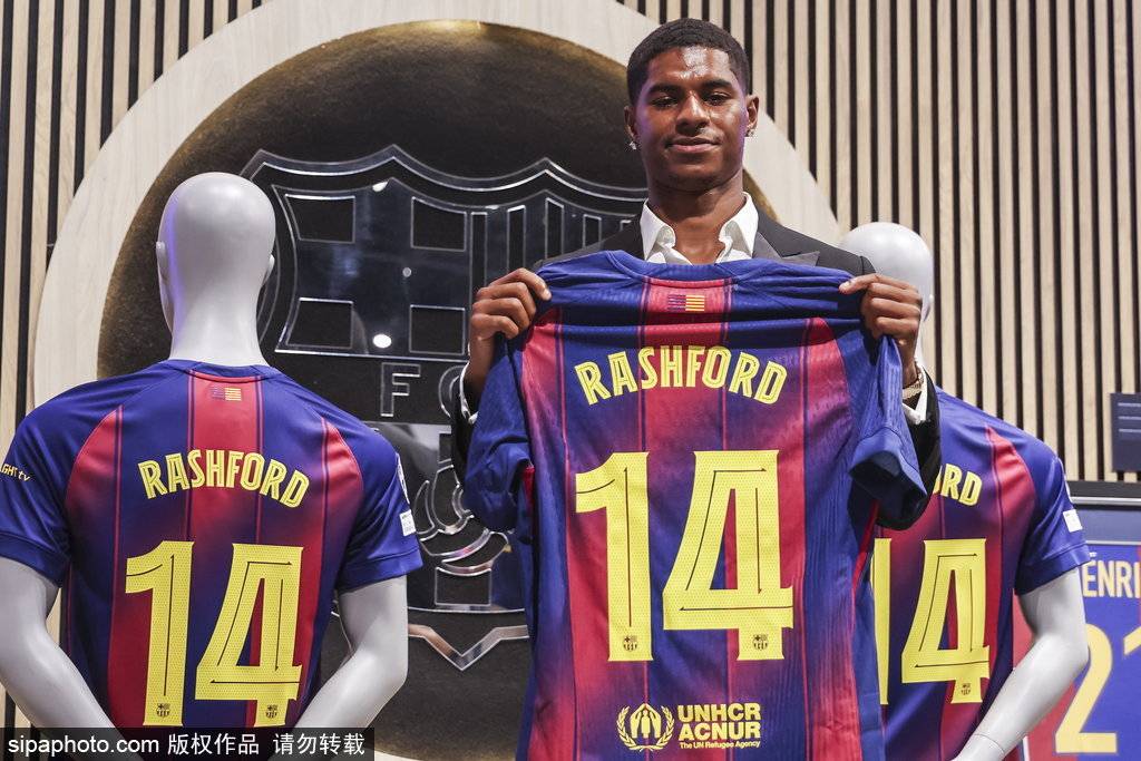 拉什福德33分钟首秀被换下:天才前锋的尊严与心理之战