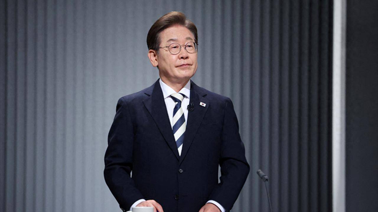 被传拒绝出席中国阅兵后，李在明开始对中国加征税收，韩国已经开始站队了？