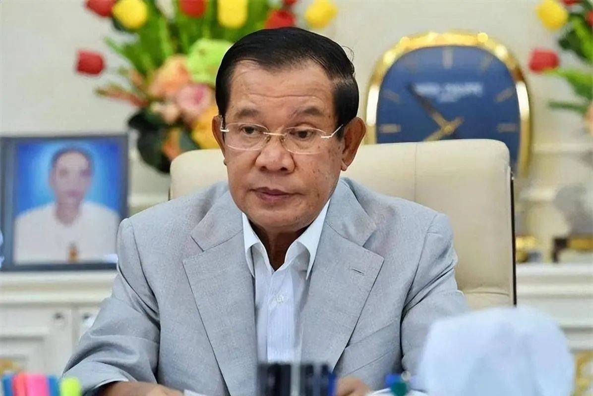 洪森玩脱了，两大司令部被炸毁，柬军败局已定？中方第一时间表态，送给泰柬一句话
