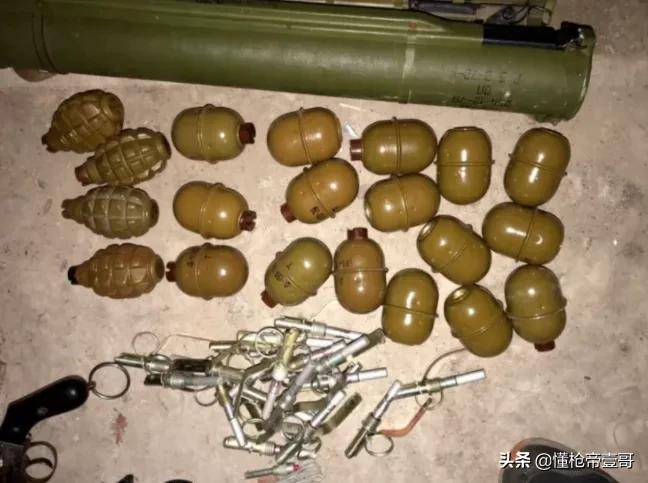 魔幻的乌克兰:除了漂亮的嫩模,还有遍地手榴弹!