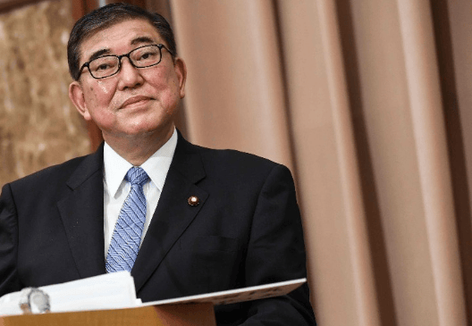 冯德莱恩访华后，捷克总统突然现身日本，叫嚣台湾有事，欧洲也躲不过