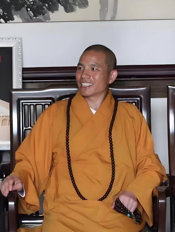 曝老方丈曾举报释永信两个月后突然圆寂,十年前举报释永信的释延鲁去哪了?