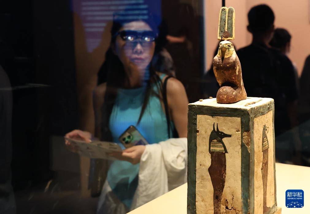 上海博物馆“金字塔之巅：古埃及文明大展”落幕