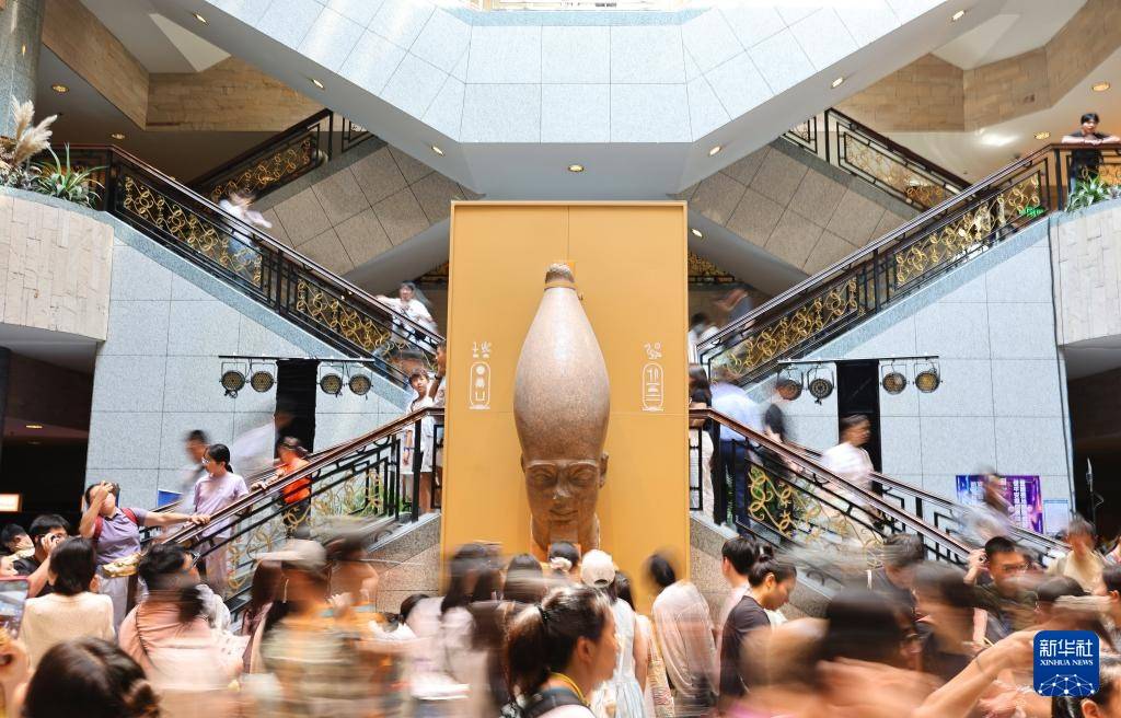 上海博物馆“金字塔之巅：古埃及文明大展”落幕