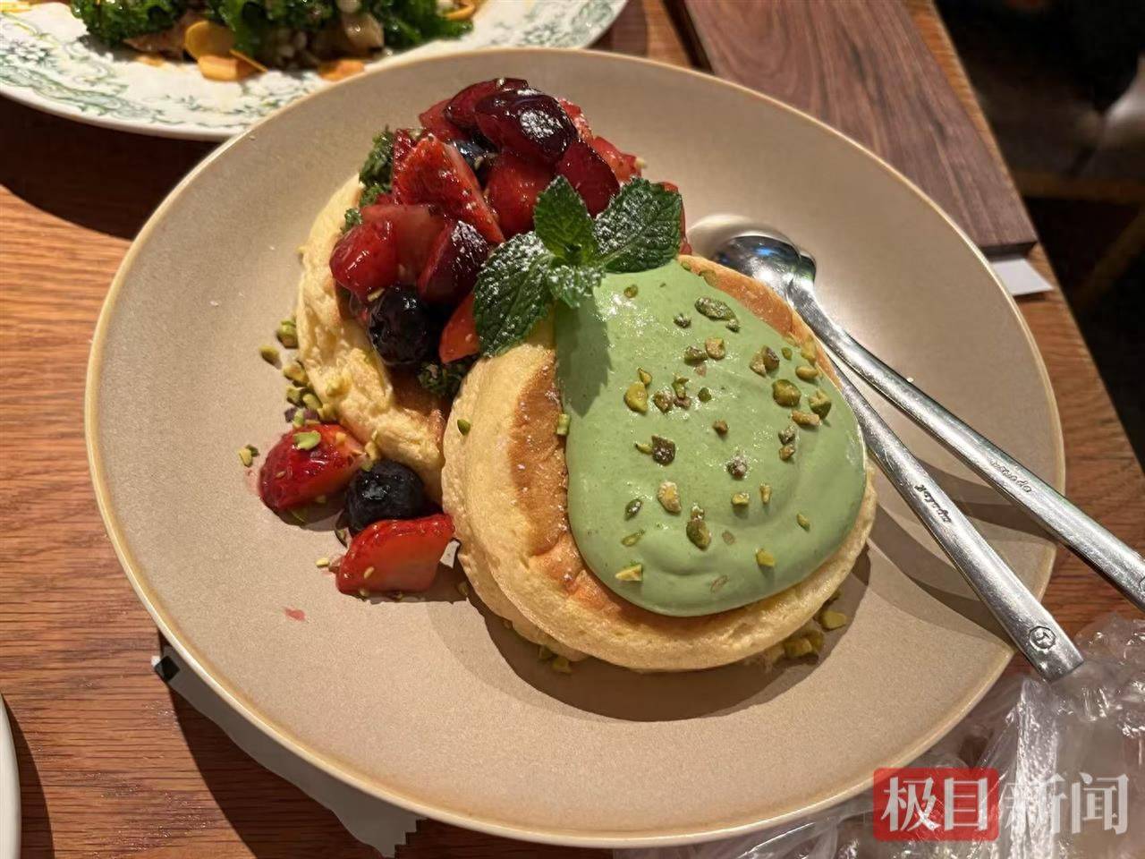 街边摊贩售卖的提拉米苏能买吗？有关部门回应