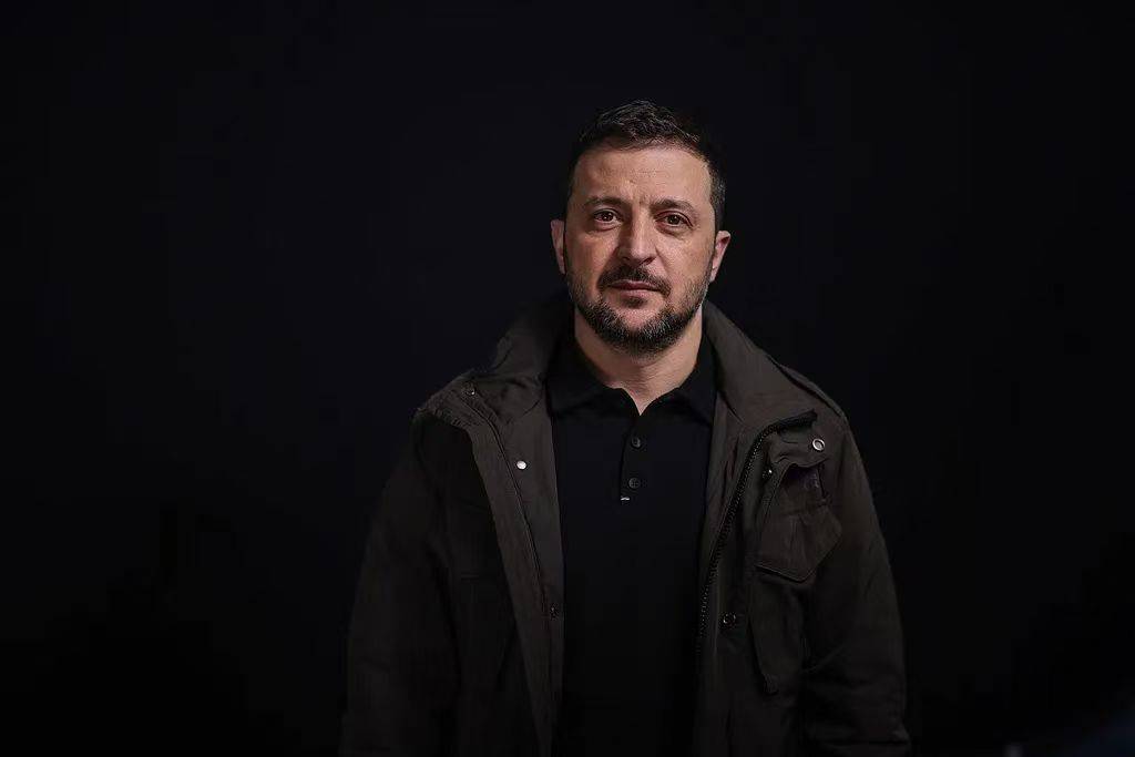 泽连斯基彻底不装了？当着全世界的面，不许中国派兵驻乌？消息一出，27国迅速选边站