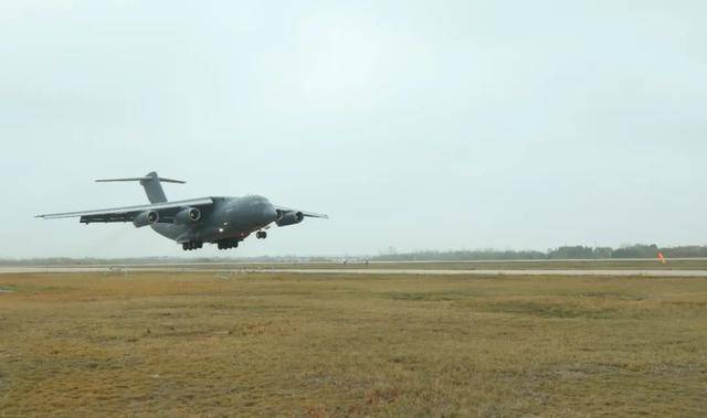 阅兵最帅女机长，是她！