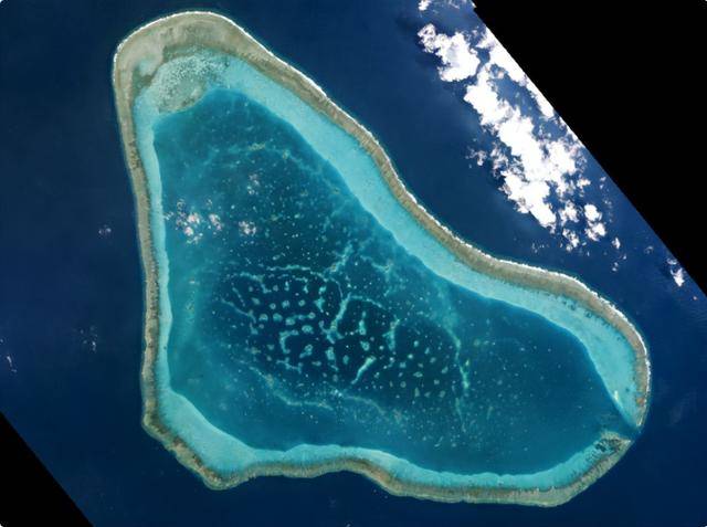 美菲万万没想到：中国突然在黄岩岛亮了个大招，要完成两大使命！