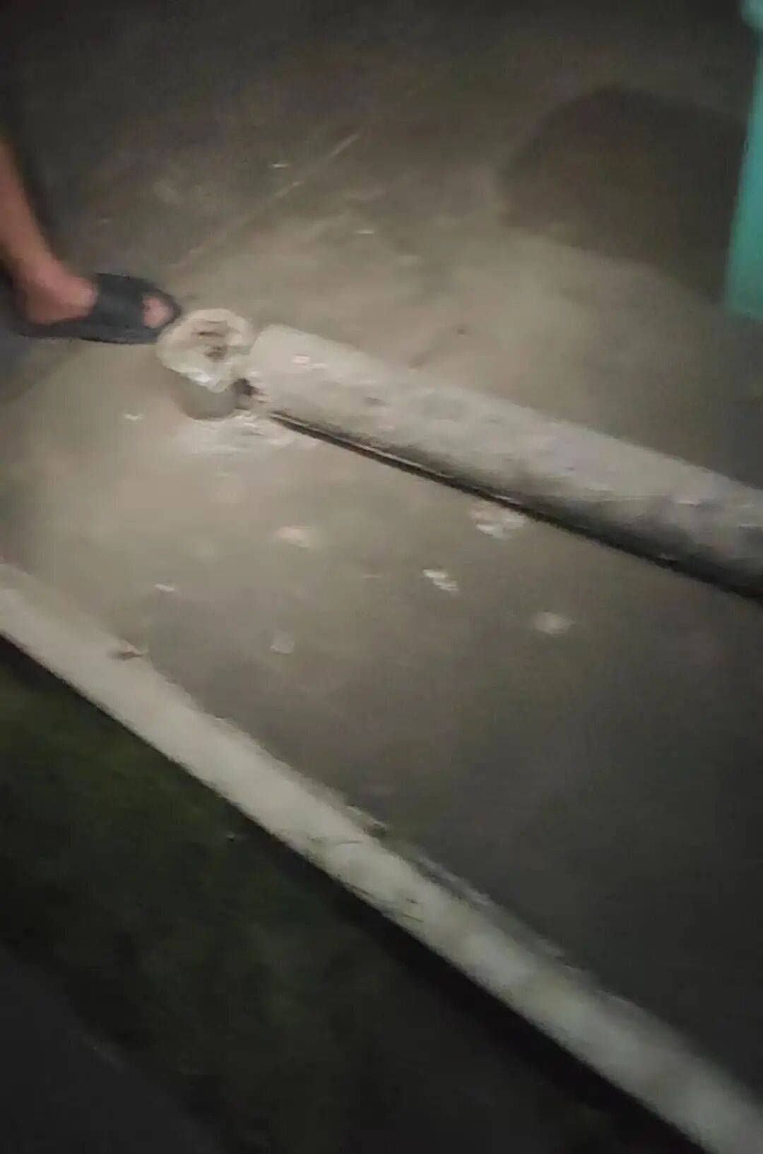 刘若沁（女，5岁）被突然倒下的水泥杆砸中不幸身亡，官方回应